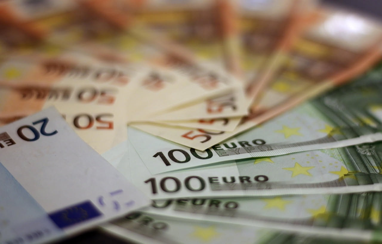 100 euro al mese: la strategia PAC per far crescere i risparmi