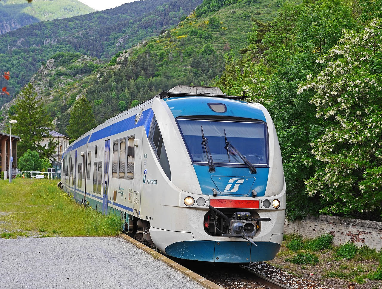 Primo Maggio 2026: manifestazioni e treni, come risparmiare sul viaggio