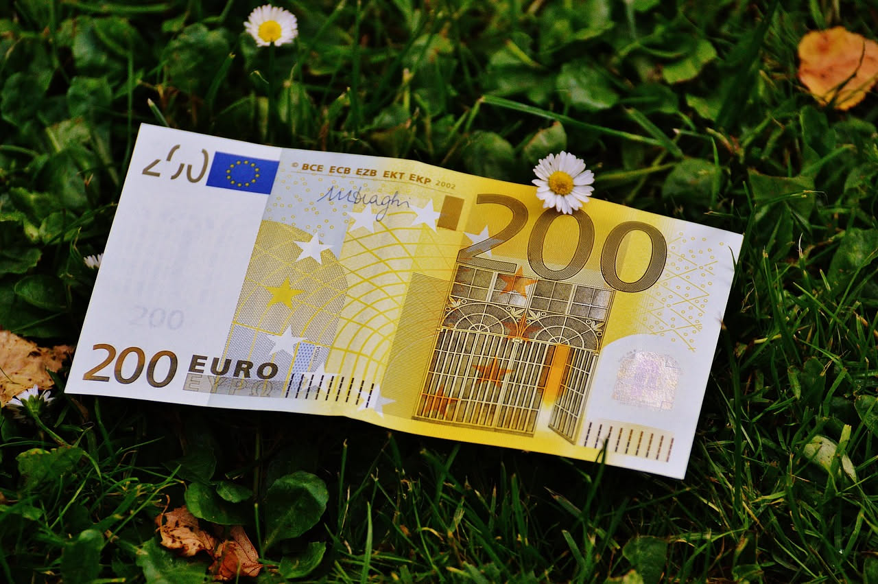Ponte 25 aprile 2026: risparmia 200 euro scegliendo la meta giusta
