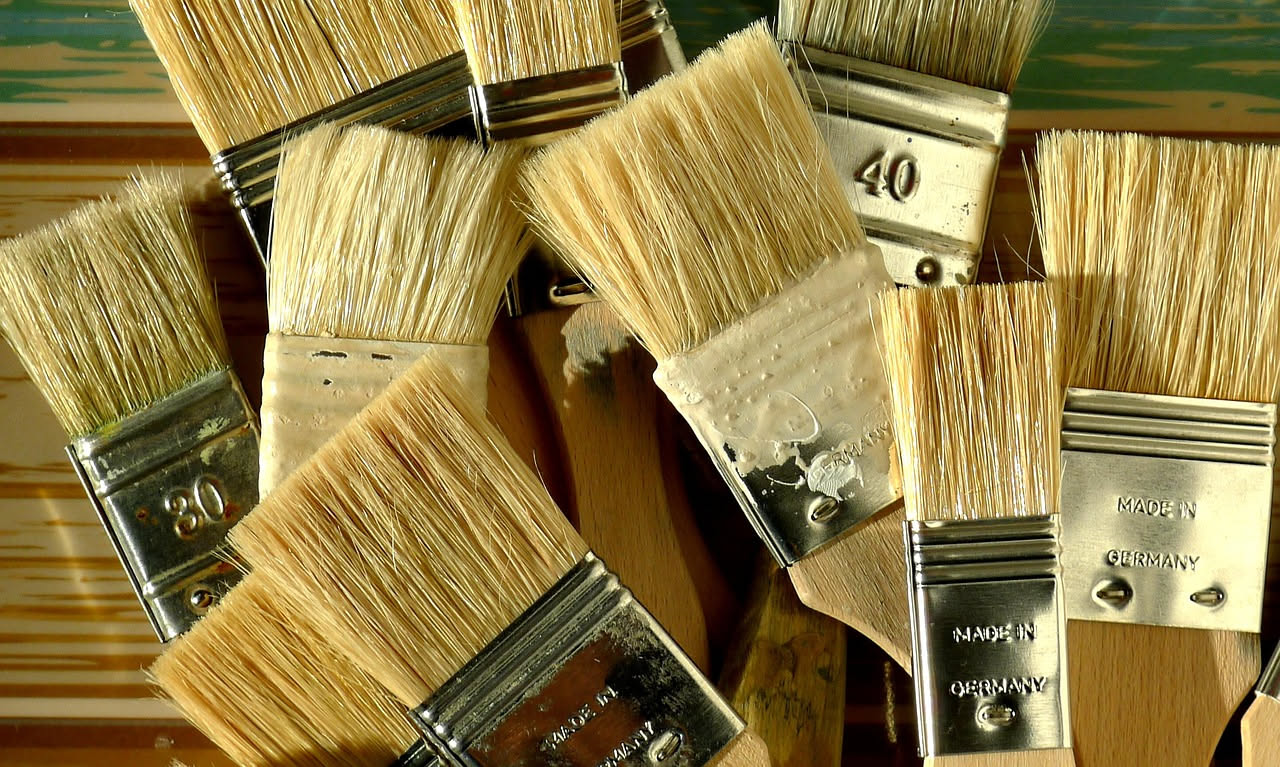 Imbiancare casa da soli: come farlo senza disastri