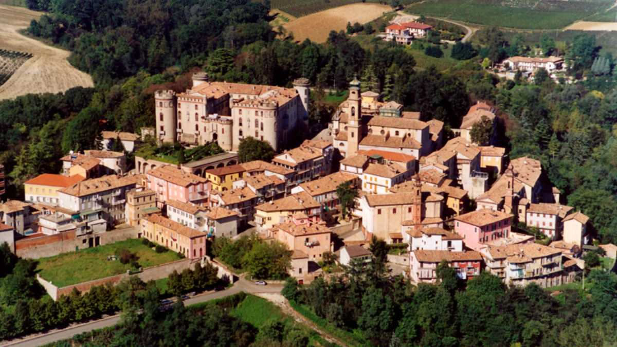 I borghi del Casentino tra eremi e castelli: cosa rimane