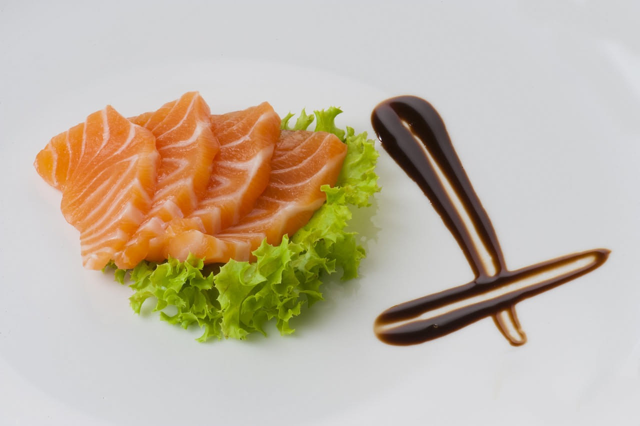 Quanto pesce grasso mangiare? La dose giusta per la salute