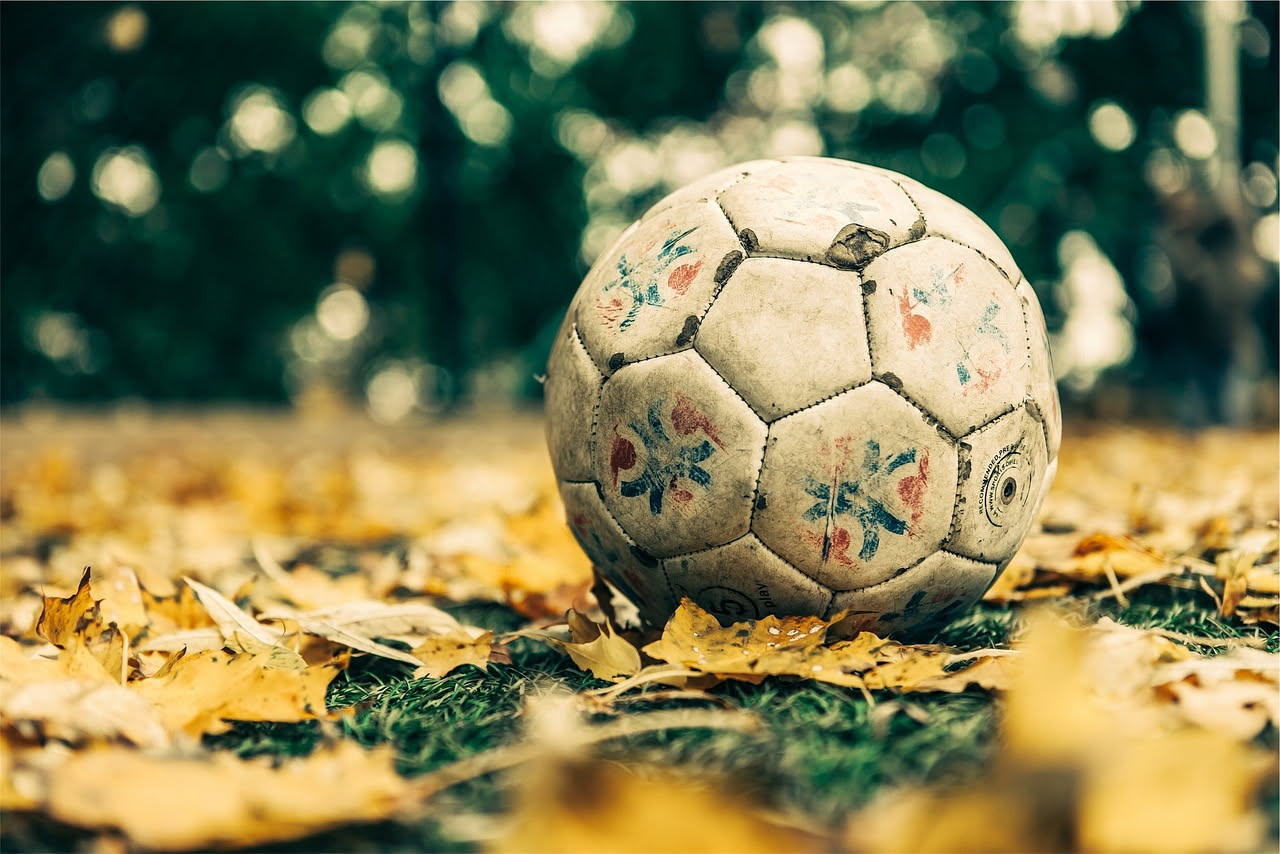 Recupero mentale nel calcio: perché lo stress e la fatica cognitiva contano quanto i muscoli